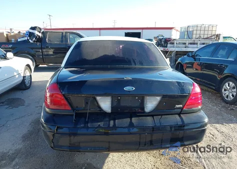 2011 Ford Crown Victoria Police Interceptor z USA, uszkodzony, nr VIN 2FABP7BV0BX161450